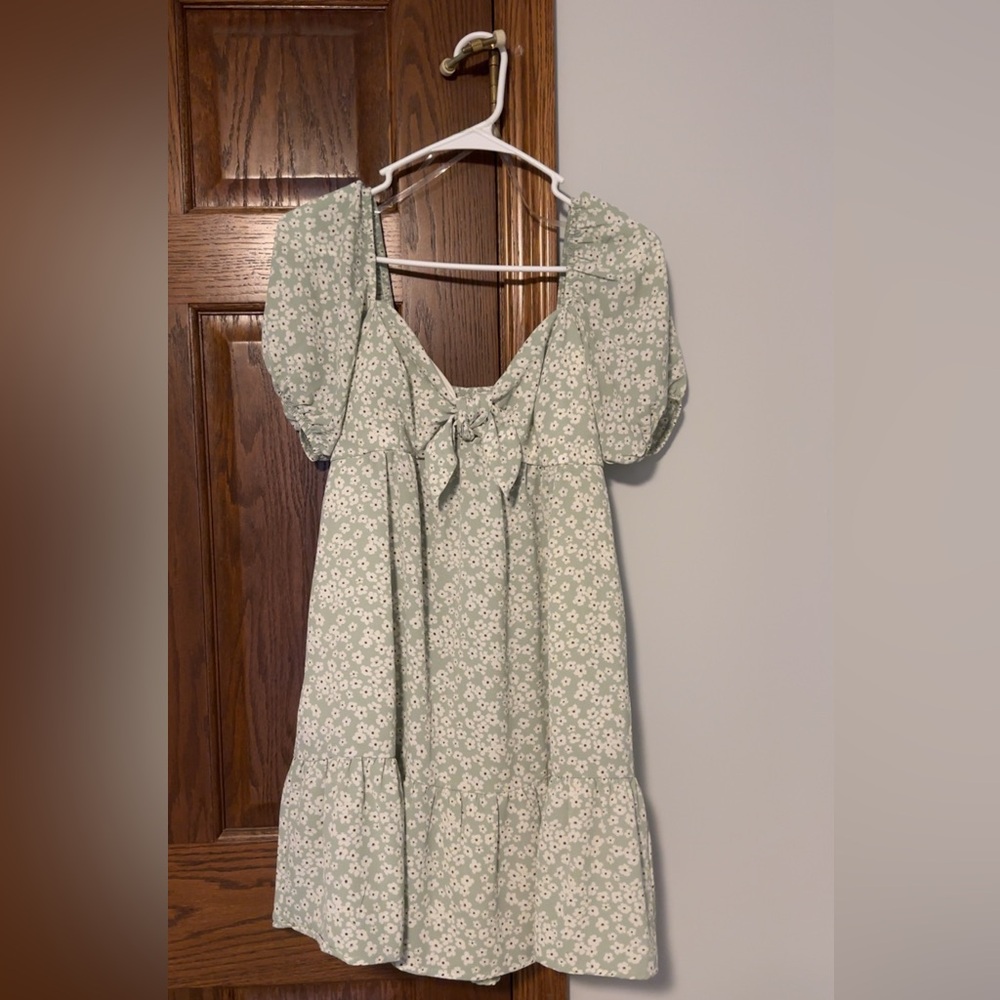 Women’s floral green mini dress